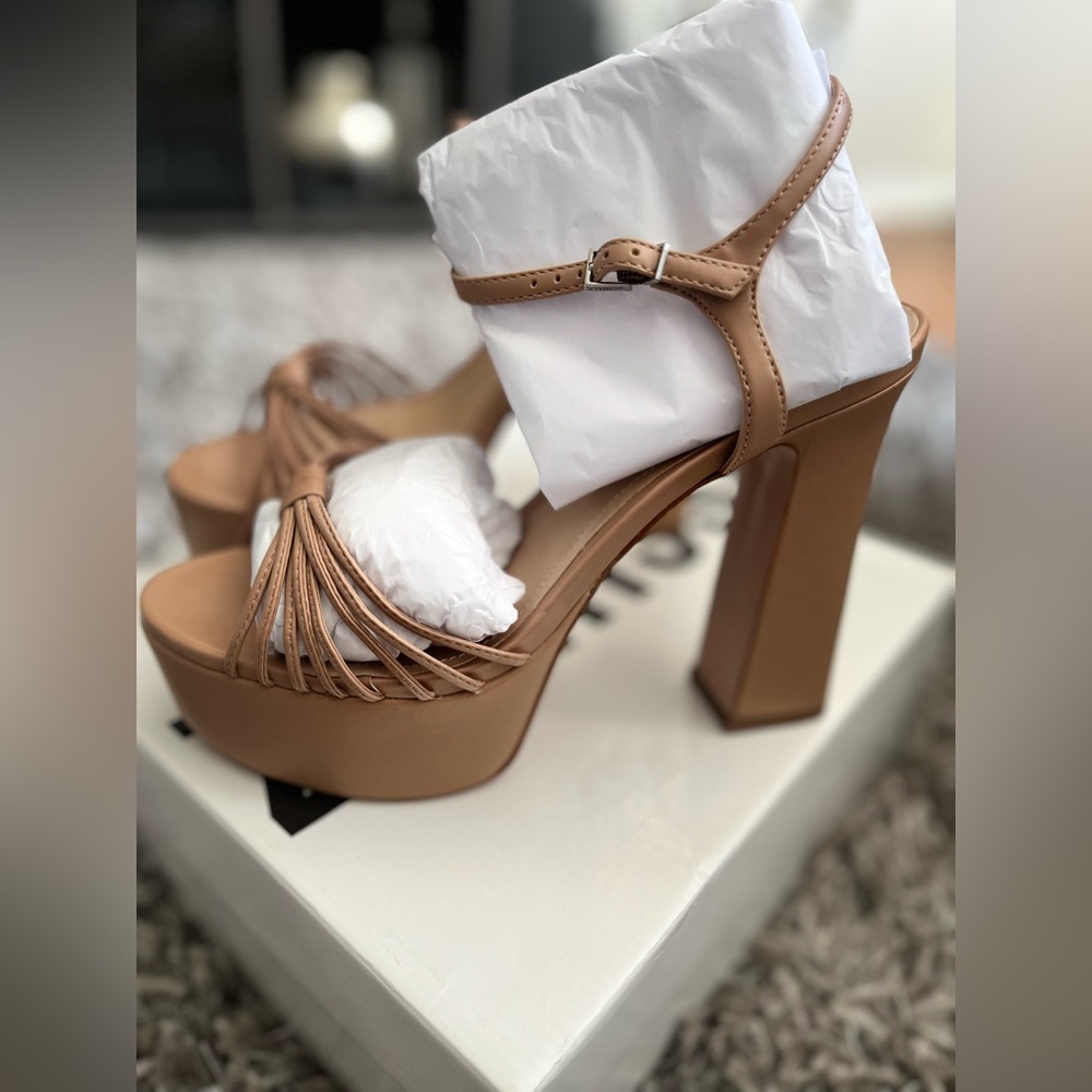 Schutz honey beige platform sandal - Picture 4 of 6